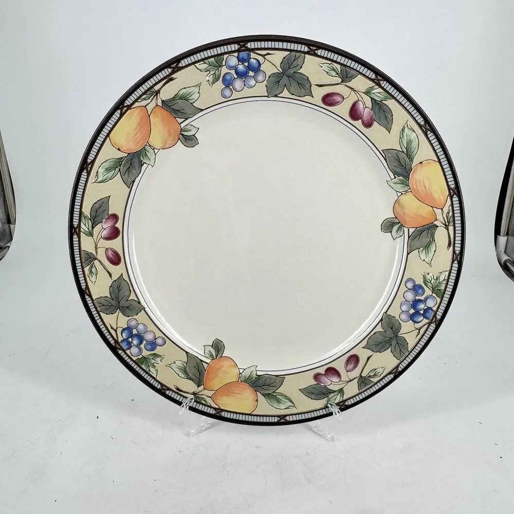 Mikasa Intaglio Garden Harvest CAC29 12.5” Chop Plate Round Platter Malaysia